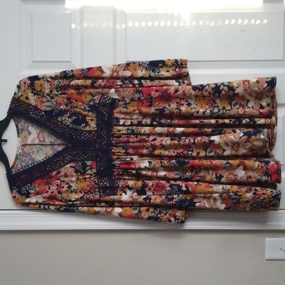 Southern Stitch Dresses & Skirts - Southern Stitch Women's Floral Dress